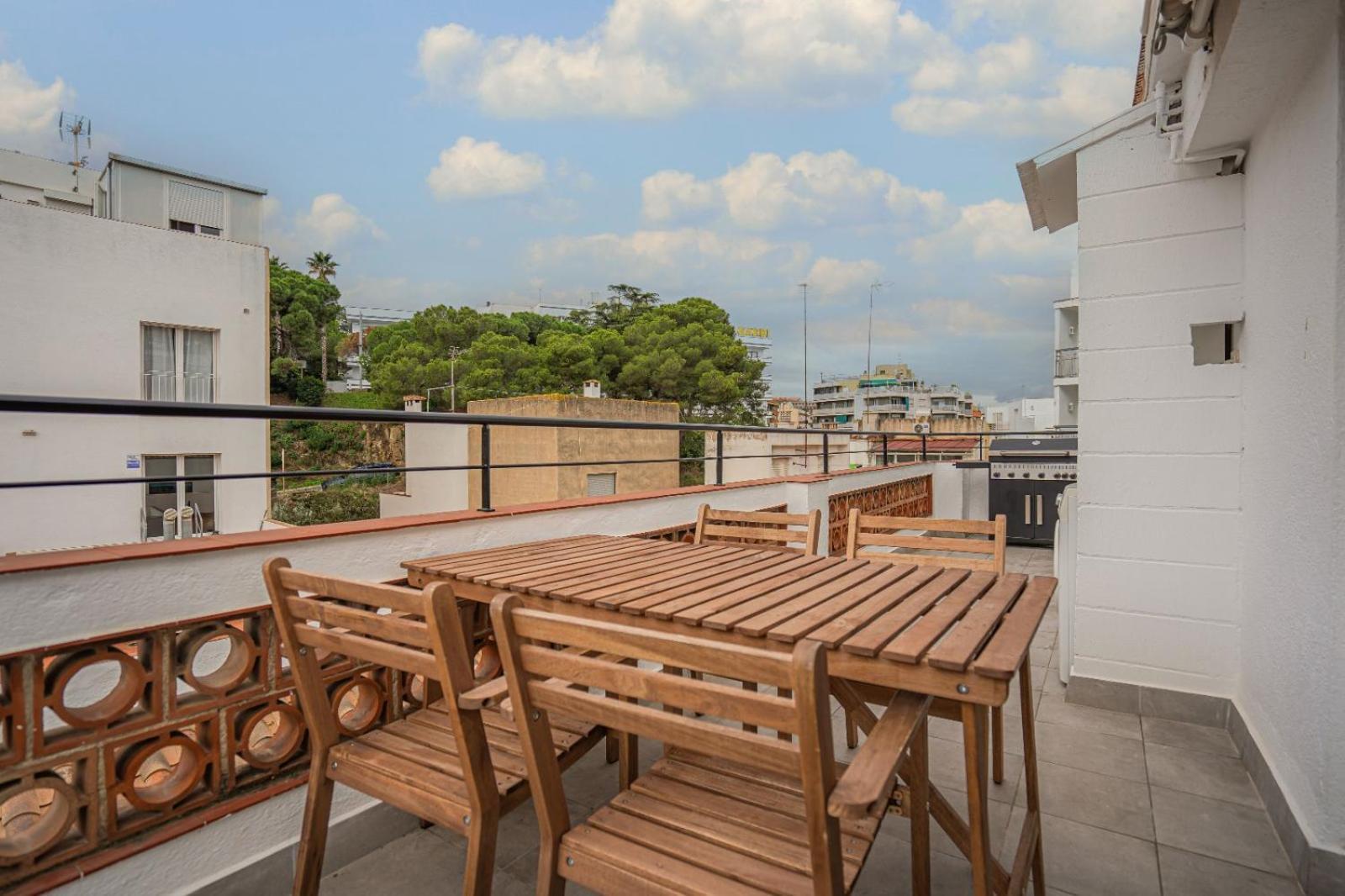 Three-Bedroom Apartment Penthouse